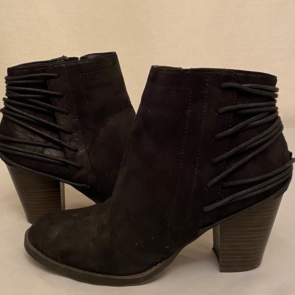 CANDIE’S Cabootscoot Black Distressed Boots Zip - Picture 2 of 11